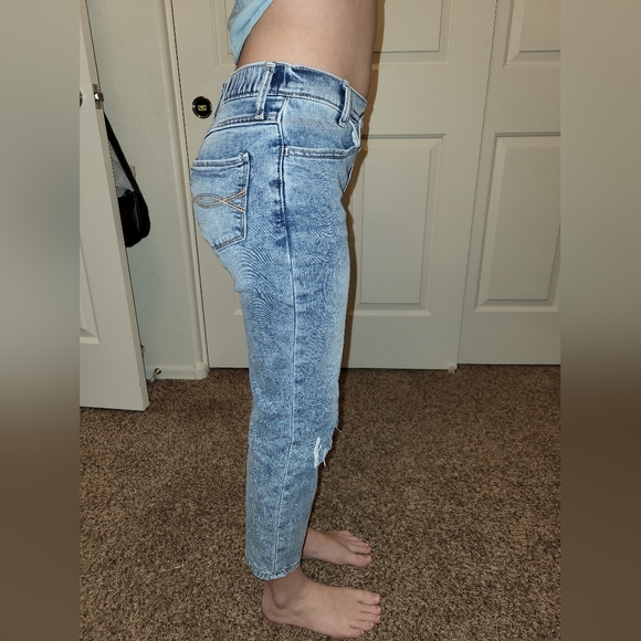 Abercrombie and Fitch Girls Jeans - Picture 8 of 9
